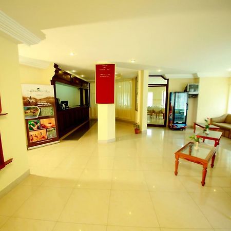 Michaels Inn Thekkady Exteriör bild