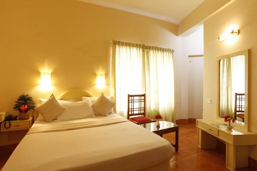 Michaels Inn Thekkady Exteriör bild