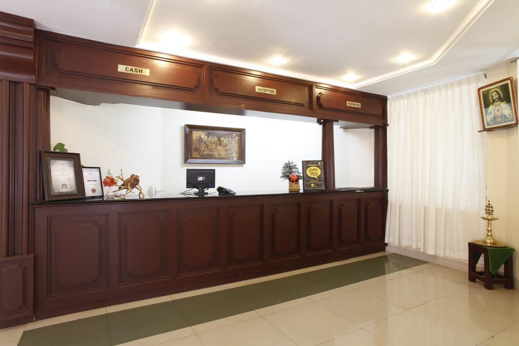 Michaels Inn Thekkady Exteriör bild