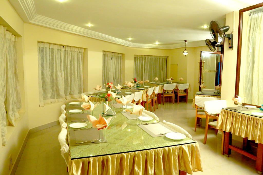 Michaels Inn Thekkady Exteriör bild