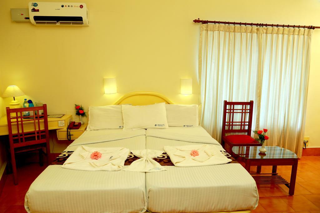 Michaels Inn Thekkady Exteriör bild