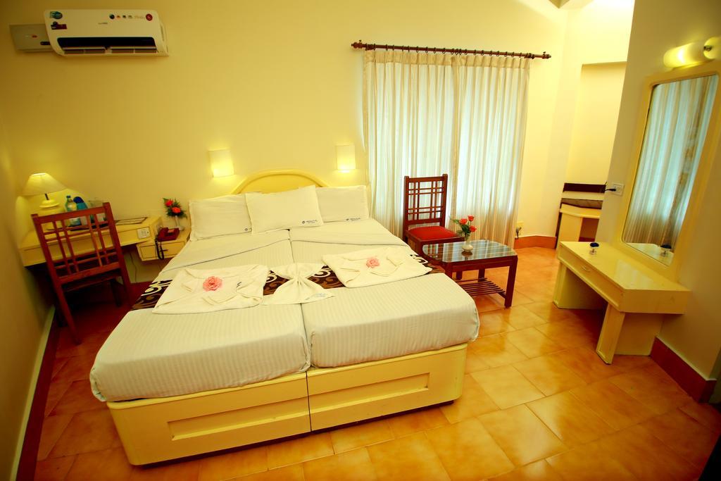 Michaels Inn Thekkady Exteriör bild
